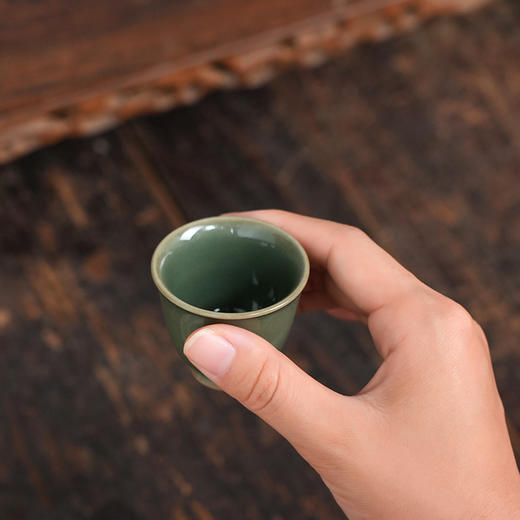禺沐青云 严少英 祥云迷你杯手作茶杯龙泉青瓷厚釉梅子青品茗杯青瓷品杯 商品图5