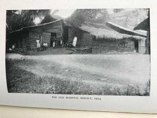 1947年 阿尔贝特·施韦泽：其人与其思想 30幅插图 漆布精装18开 商品图14