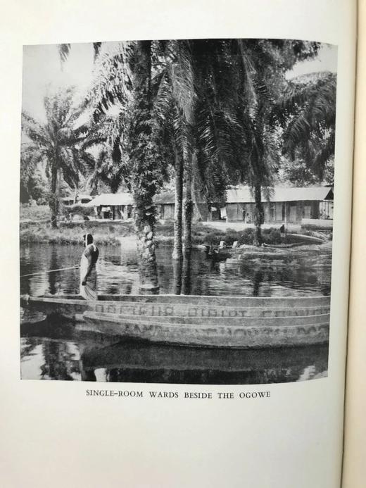 1947年 阿尔贝特·施韦泽：其人与其思想 30幅插图 漆布精装18开 商品图8