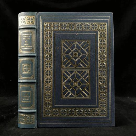 含藏书票限量版！狄更斯《远大前程》 配多幅木版画插图 豪华皮装18开 商品图0