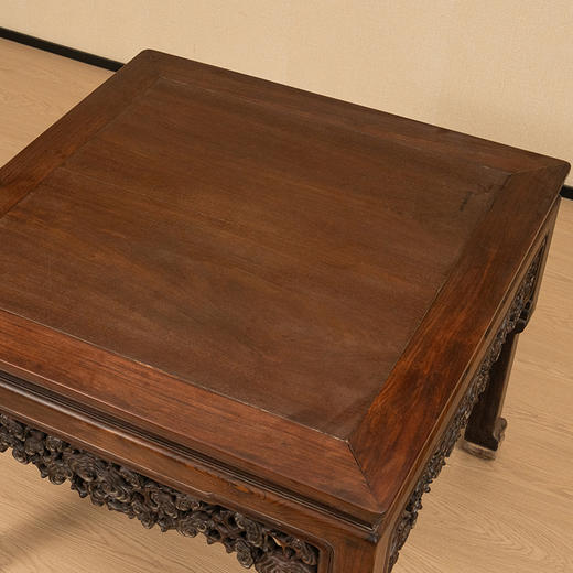 清 红木透雕灵芝纹八仙桌 商品图3