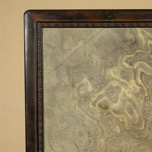 清 紫檀镶绿石雕夔龙纹插屏 商品图2