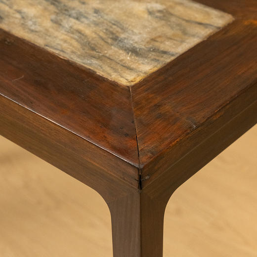 清中期 红木镶云石四面平条桌 商品图3