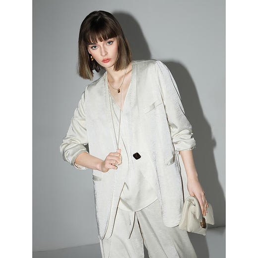 COCOBELLA奢感肌理缎面假两件西装女25春夏商务通勤外套SI0006-3 商品图4