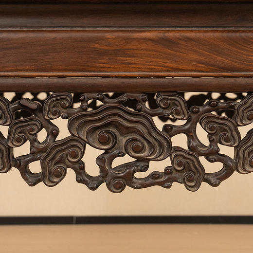 清 红木透雕灵芝纹八仙桌 商品图2