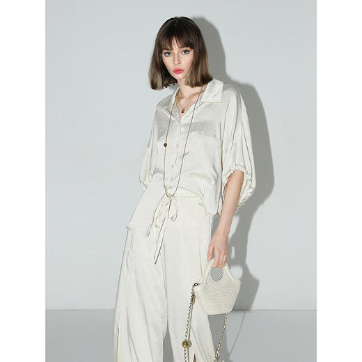 COCOBELLA新中式褶皱缎面抽绳蝙蝠袖衬衫通勤商务衬衣SR0023 商品图3