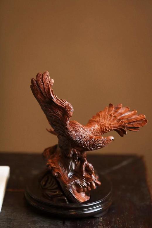 大展宏图°海黄木雕摆件 商品图0