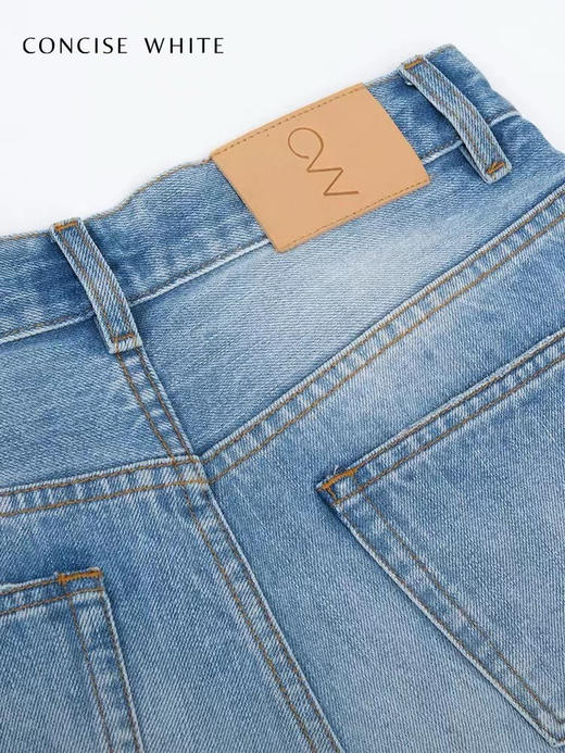 【断码 捡漏】返场 原单 CON家 微泛白的复古淡蓝 很自然的微磨破做旧牛仔裤 商品图3