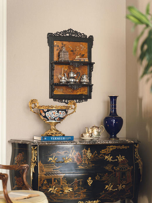 【已售】独角鹿西洋古董20世纪初法国出品东方风格传统花鸟主题漆绘祥纹镂雕壁挂 商品图0