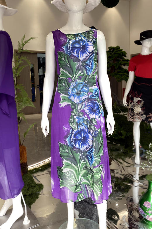 2S6898--紫色连衣裙--《智慧之光--波斯艺术》 商品图0