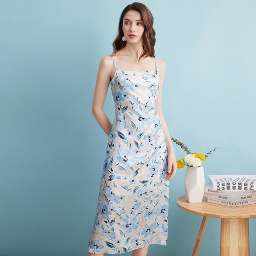 EITIE爱特爱夏季新款度假风显白印花吊带连衣裙B2407360 商品图1