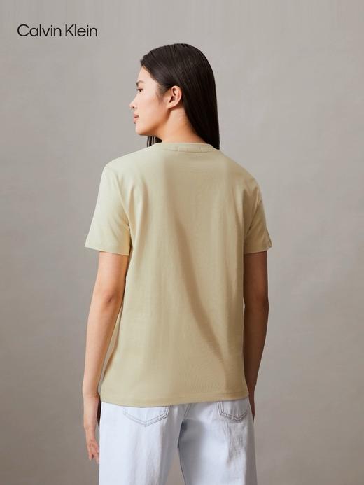 CK 短袖T恤女  J218885-LFU . 商品图3