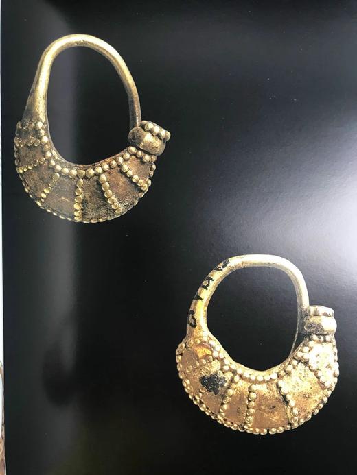 特洛伊的黄金：寻找荷马的神话城市 277幅插图（263幅彩色） 精装大16开 商品图8