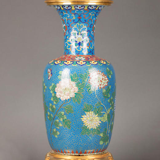 独角鹿西洋古董19世纪法国出品铜鎏金精雕底座嵌花蝶纹掐丝珐琅瓷瓶布面灯罩台灯一对 商品图2