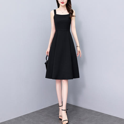 NYL-8802赫本风黑色无袖连衣裙新款时尚收腰显瘦打底背心小黑裙 商品图1