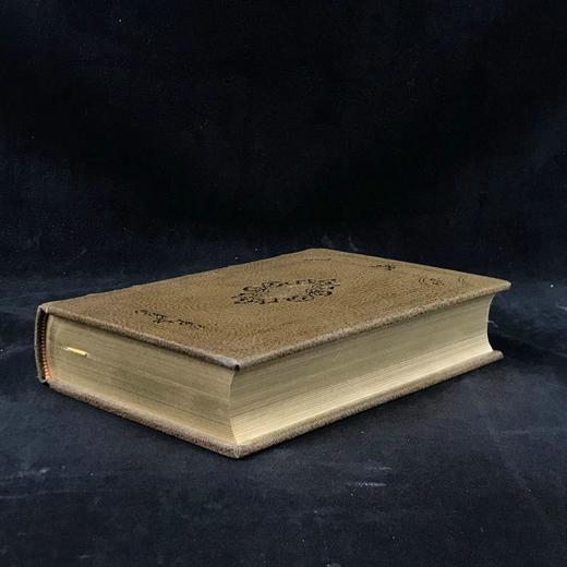 含藏书票限量版！易卜生六部戏剧 1幅肖像插图 豪华皮装大32开 商品图1