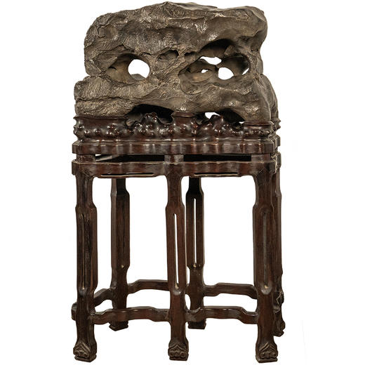 清 灵璧石"岫岩水月禅心"文房赏石（红木高座） 商品图5