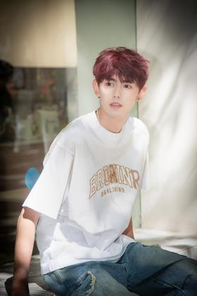 W413912974美式做旧短袖T恤