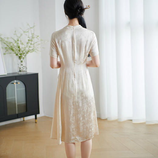 剩M/L/XL/XXL 米思阳2025夏季新款天丝莱赛尔中式精致碎花连衣裙提花盘扣设计A字裙1641 商品图2