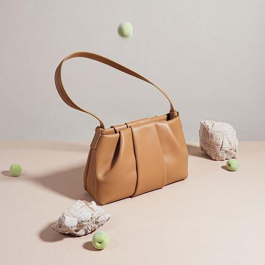 新款褶皱云朵包韩系小众真皮腋下包高级感通勤单肩包牛皮时尚女包 商品图0