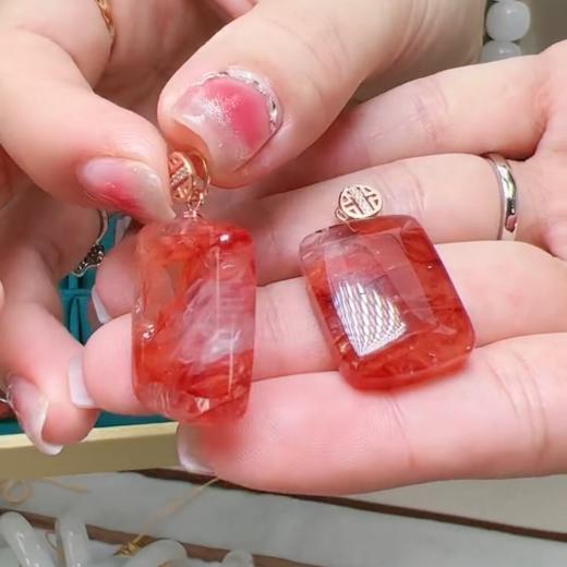 玉美人菲菲HZ*S925水晶无事牌吊坠约33*19mm无链*多样性发一 商品图0