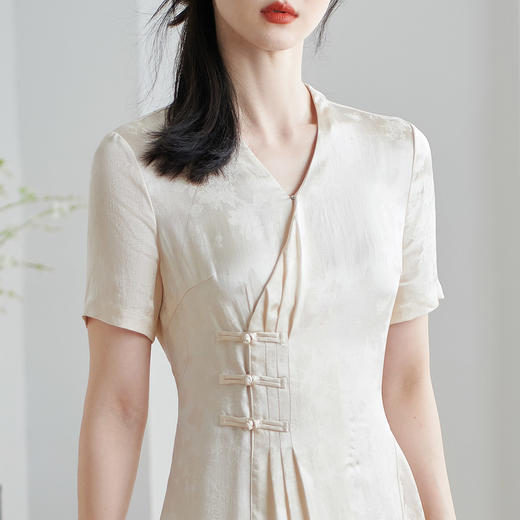 剩M/L/XL/XXL 米思阳2025夏季新款天丝莱赛尔中式精致碎花连衣裙提花盘扣设计A字裙1641 商品图4