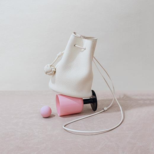 韩系小众抽绳水桶包 2024新款ins真皮斜挎包女简约头层牛皮单肩包 商品图2