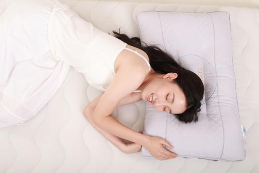 羊绒蛋白枕头 商品图1