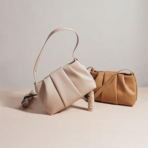 新款褶皱云朵包韩系小众真皮腋下包高级感通勤单肩包牛皮时尚女包 商品图1