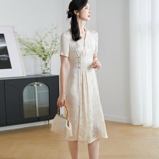 剩M/L/XL/XXL 米思阳2025夏季新款天丝莱赛尔中式精致碎花连衣裙提花盘扣设计A字裙1641 商品图1