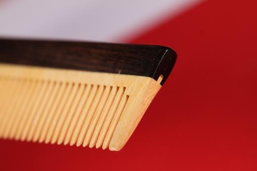 LP0120°紫光檀+黄杨木长型木梳 商品图2