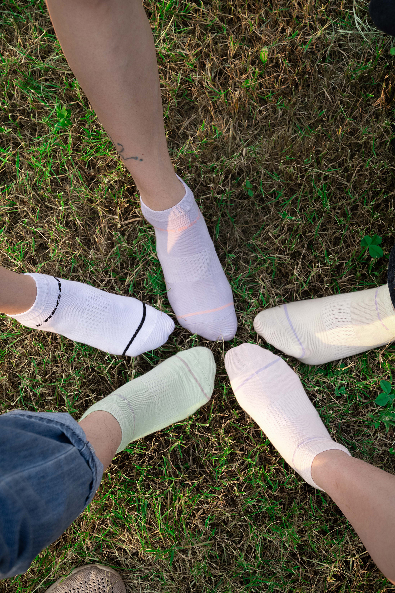 夏季抑菌运动袜-棉船袜—不“期”而遇