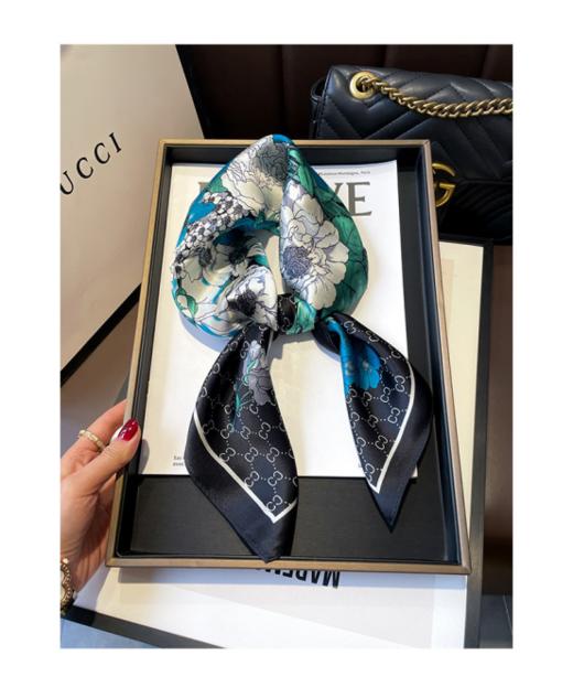 🌷 母亲节礼物💥 💥 绝了！！ 这款【BFAG.Profit 桑蚕丝丝巾小方巾】👊送妈妈、婆婆首选！ 高品质绝美丝巾拿捏法式高级感穿搭 商品图3