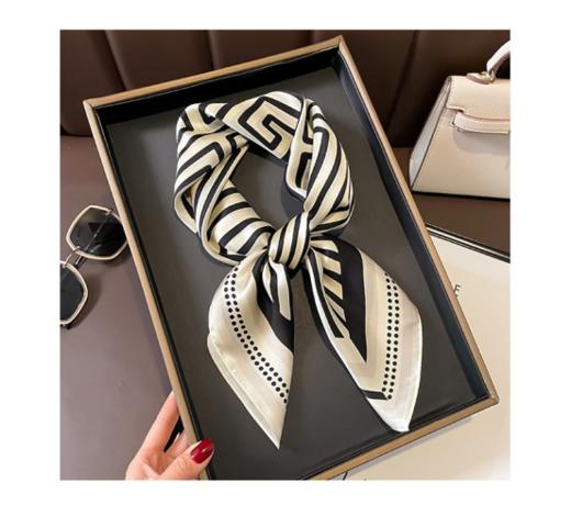 🌷 母亲节礼物💥 💥 绝了！！ 这款【BFAG.Profit 桑蚕丝丝巾小方巾】👊送妈妈、婆婆首选！ 高品质绝美丝巾拿捏法式高级感穿搭 商品图5