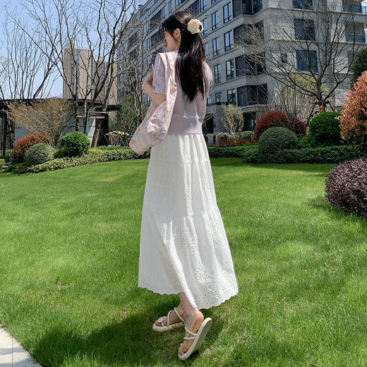 【好裙子不挑人！对腿型零要求】法式甜美三层蕾丝半身裙，蛋糕裙摆。镂空高腰显瘦，气质升华。垂顺有型，百搭易搭配。春夏必备，追求时尚的你，无法抵挡它的美丽诱惑! 商品图2