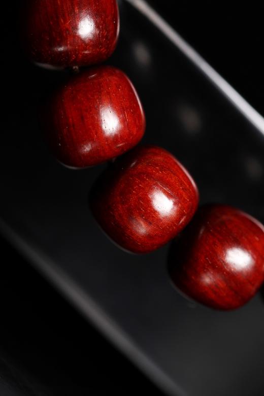 XYZT0594°出镜·印度小叶紫檀手串 商品图5