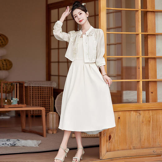 新中式精致薄荷绿绣花，改良旗袍吊带裙套装HR-ZMFS24316 商品图1