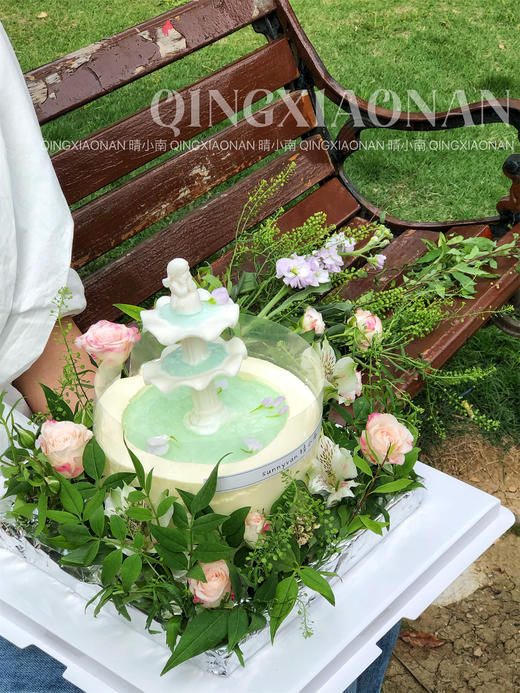 最伟大的单品  多比尼花园许愿池蛋糕（鲜花根据季节随机）翻糖装饰 提前三天预定 商品图3