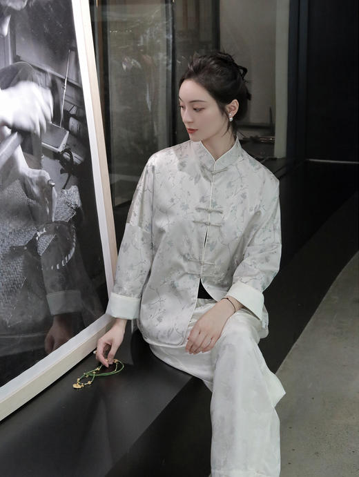 盛唐婧 |真丝宋锦喜鹊梅花立领对襟外套 商品图5