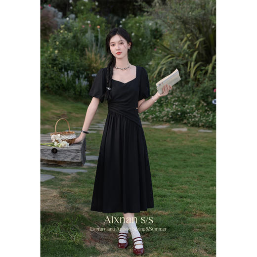 鹿向南「松露小黑裙」法式方领露腰连衣裙女夏季新款气质裙子L36533 商品图3