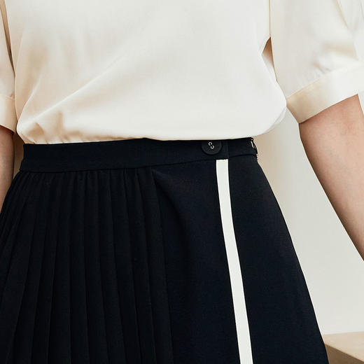 玳莎百褶叠片半裙2024新款通勤夏季垂坠感小个子撞色包边半身裙  EB34304 商品图1