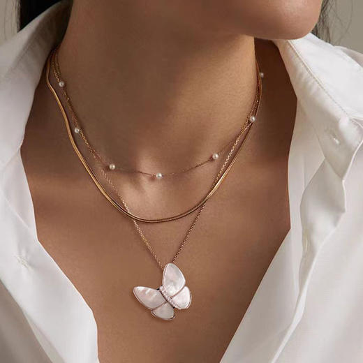 yszz-04009【VM Originality】度假系列-温柔光泽贝母蝴蝶锆石胸针链坠两用两色 商品图1