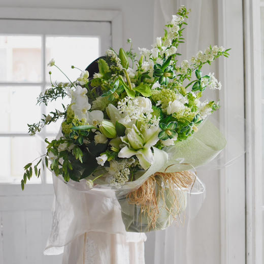 《绿里奇迹》白绿色春意盎然花束 商品图4