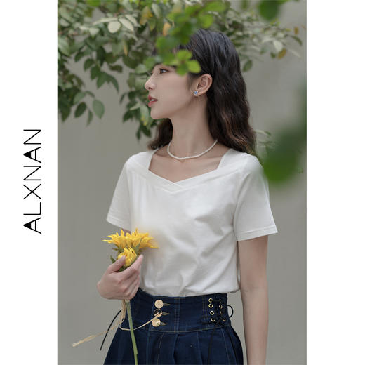 鹿向南 气质时尚T恤女短袖2024春夏季新款方领小个子法式修身上衣LXN17838 商品图0