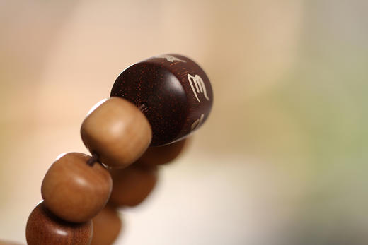 DQ0053°印度老山檀香老珠型手饰手串 商品图4