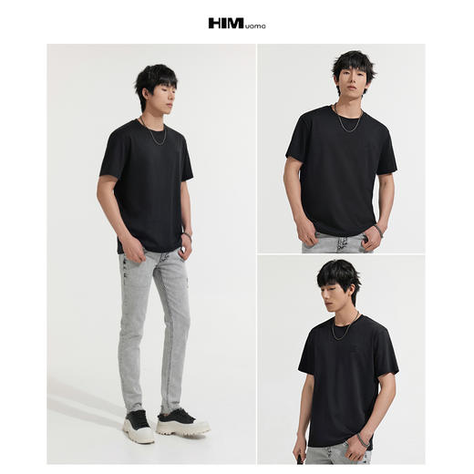HIM漢崇 潮流字母压花T恤男舒适透气休闲白色短袖体恤衫 2026夏季 商品图3