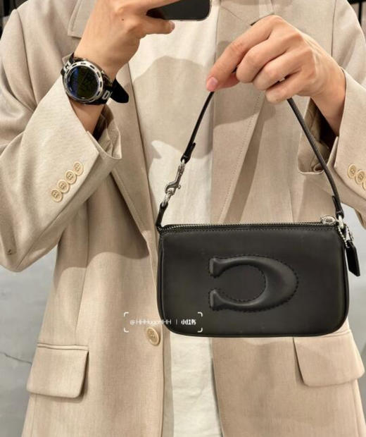 奶呼呼！Coach nolita19麻将包 浮雕logo 商品图2