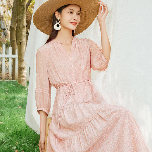 玳莎真丝V领蛋糕连衣裙2024新款休闲粉色印花夏季收腰中长款裙子  EB35310 商品图1