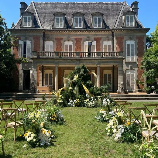 市中心法式建筑花园别墅草坪 商品图0