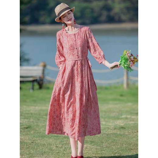 雀说 复古圆领收腰显瘦宽松印花七分袖棉麻连衣裙 D016-981 商品图0